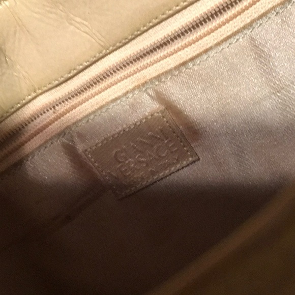 Gianni Versace Vintage Medusa Velvet Patent Leather Shoulder Bag Gold Swag Slim - Picture 12 of 12